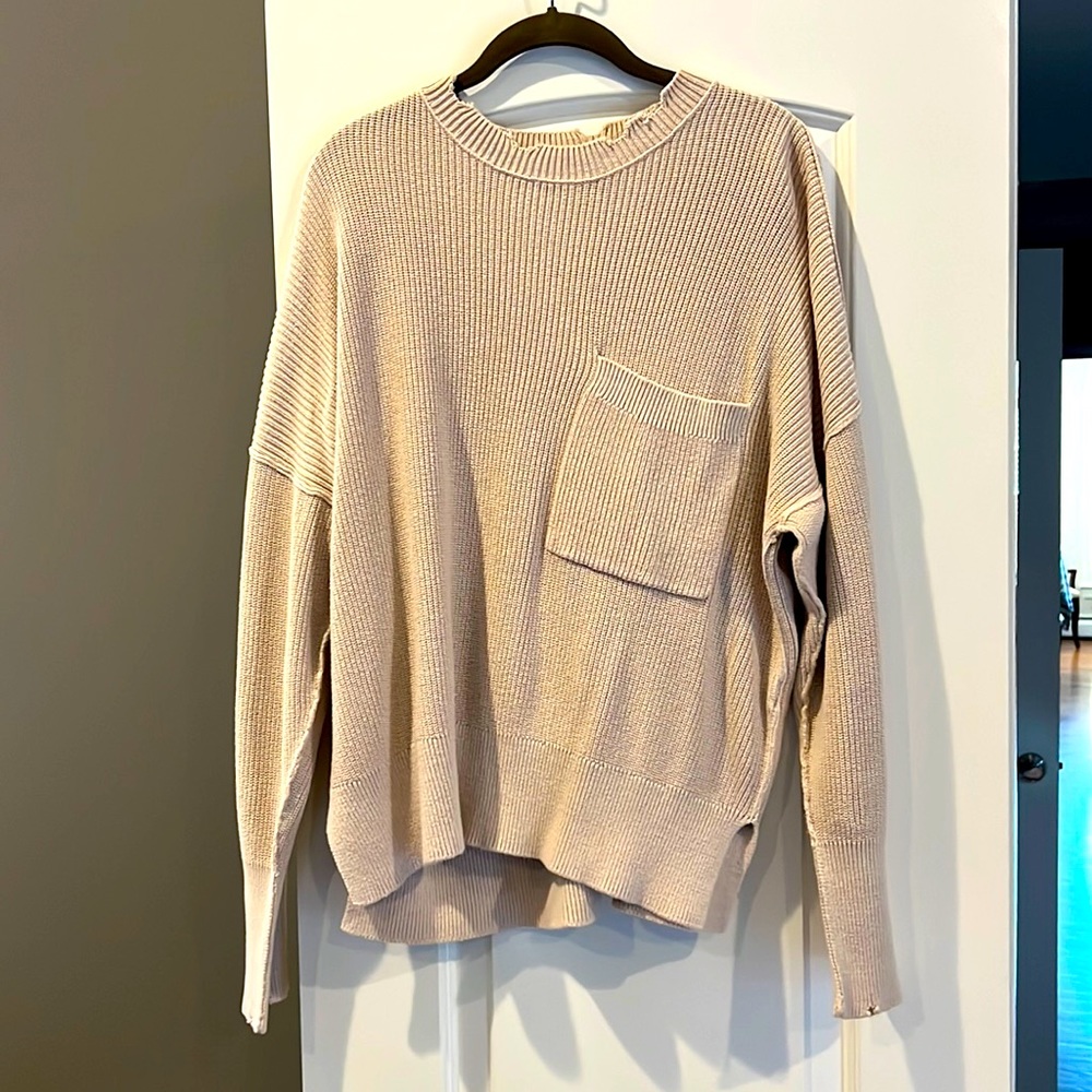 Pistola Darya distressed neckline pullover